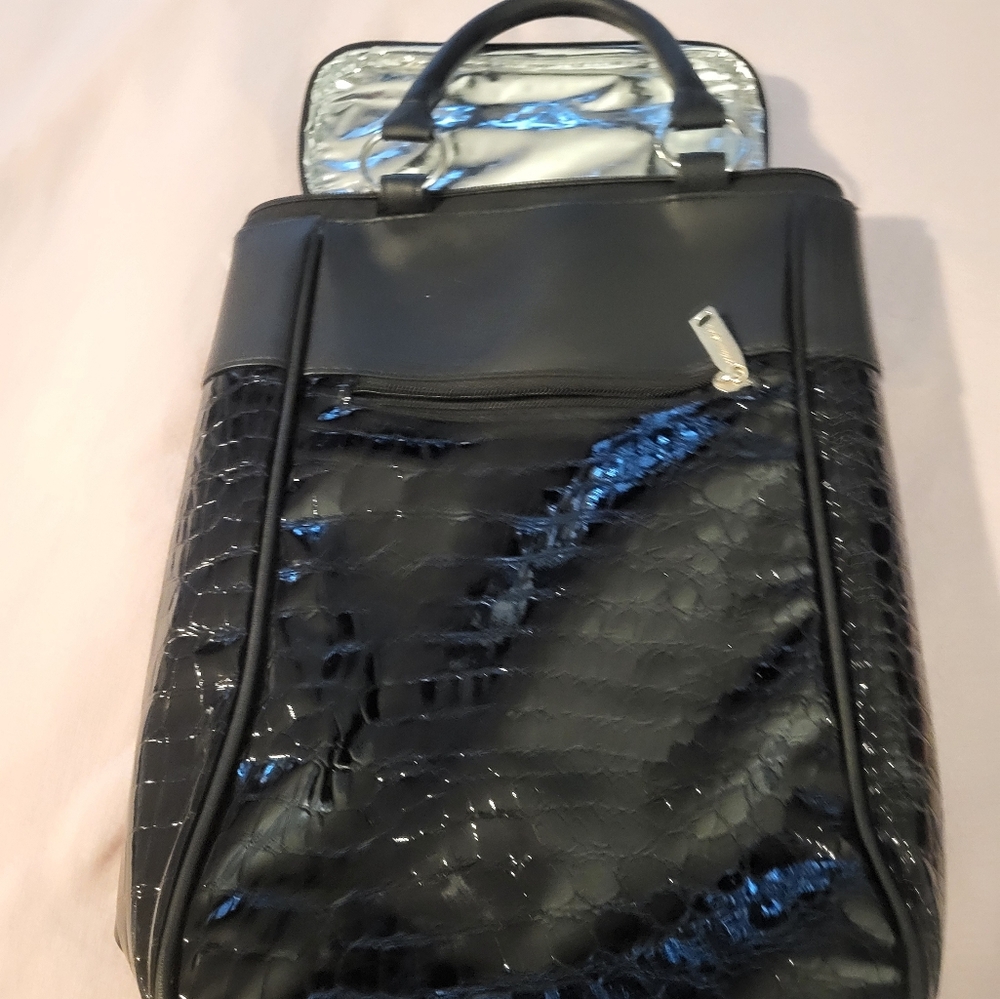 Black Crocodile Pattern ..Cold PACK for Bottles